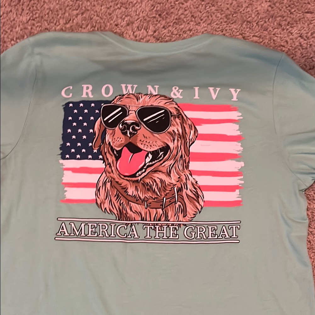 Crown  Ivy Green Dog Graphic Tee